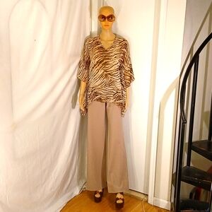 Stunning Emanuel Ungaro Brown & Cream Animal Print Semi Sheer Blouse